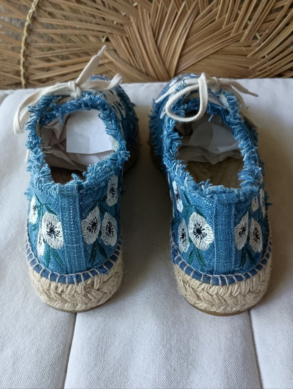 Leoffler Randall Alfie Blue Floral Embroidered Espadrille Sneakers_40